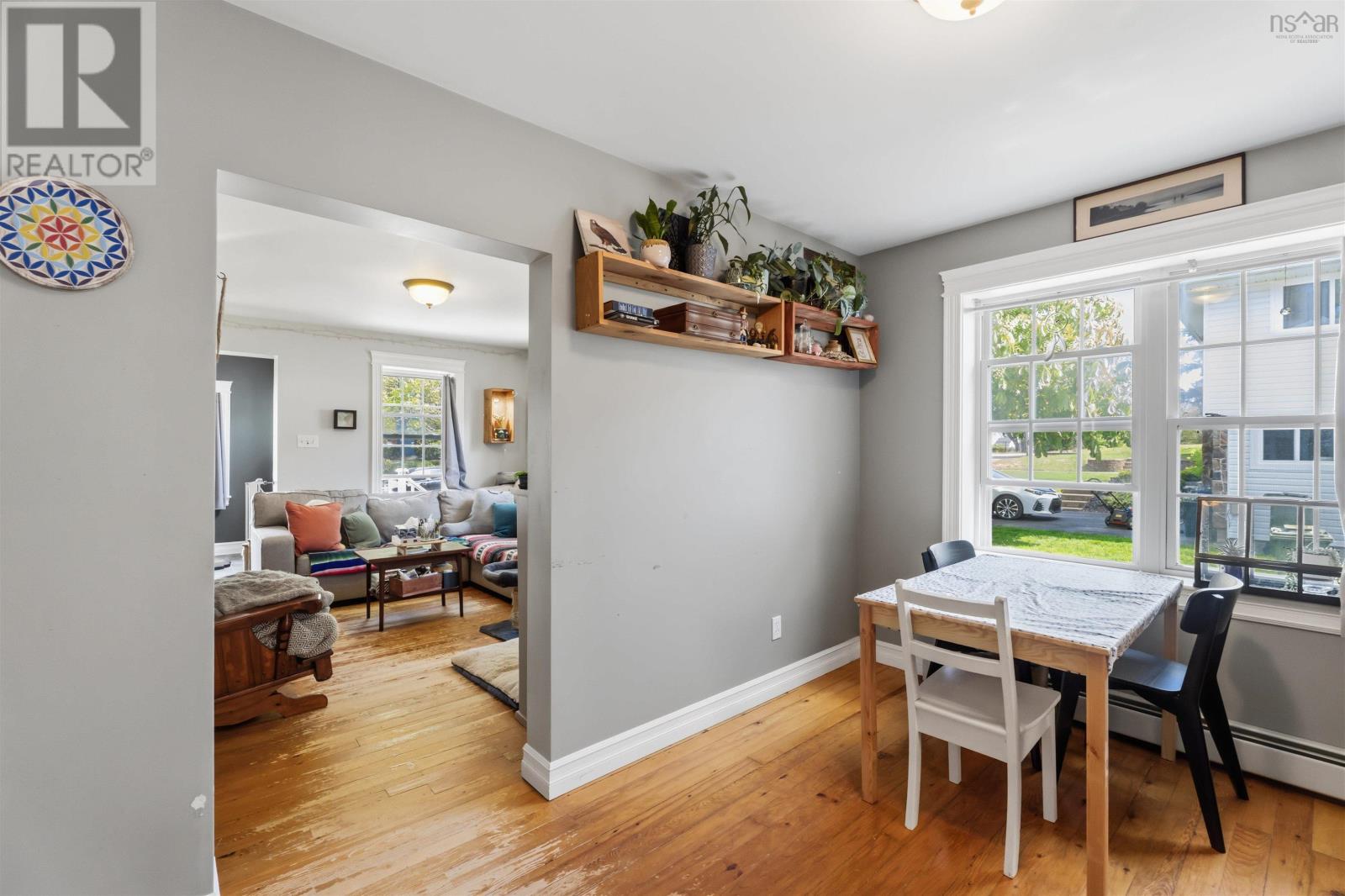 Property 24 of 37 of 32 Churchill Avenue