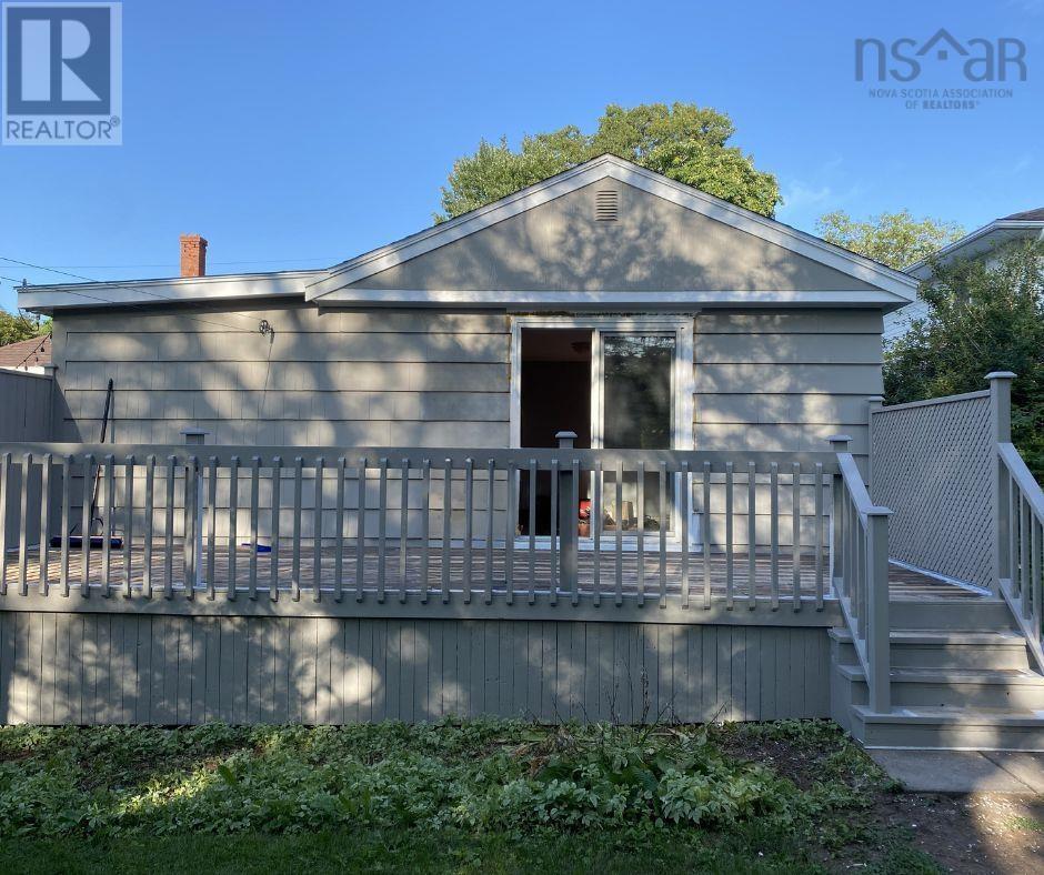 Property 31 of 37 of 32 Churchill Avenue