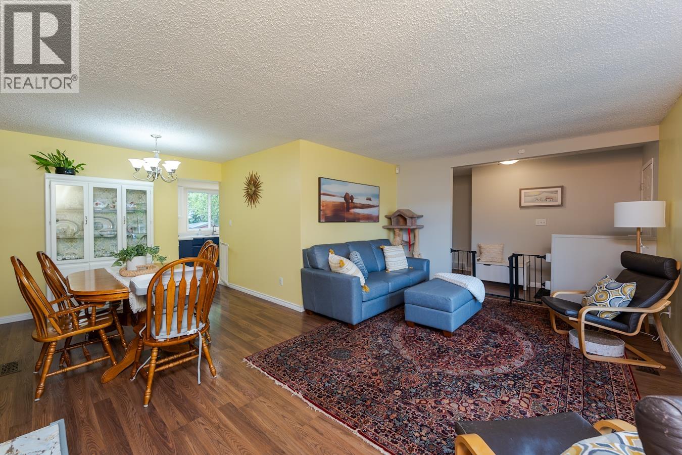 7864 LOYOLA CRESCENT - 5