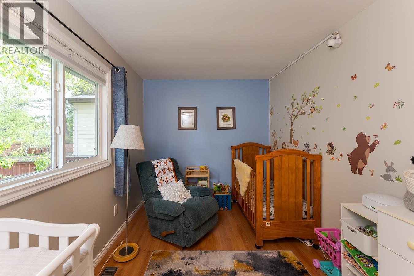 7864 LOYOLA CRESCENT - 17