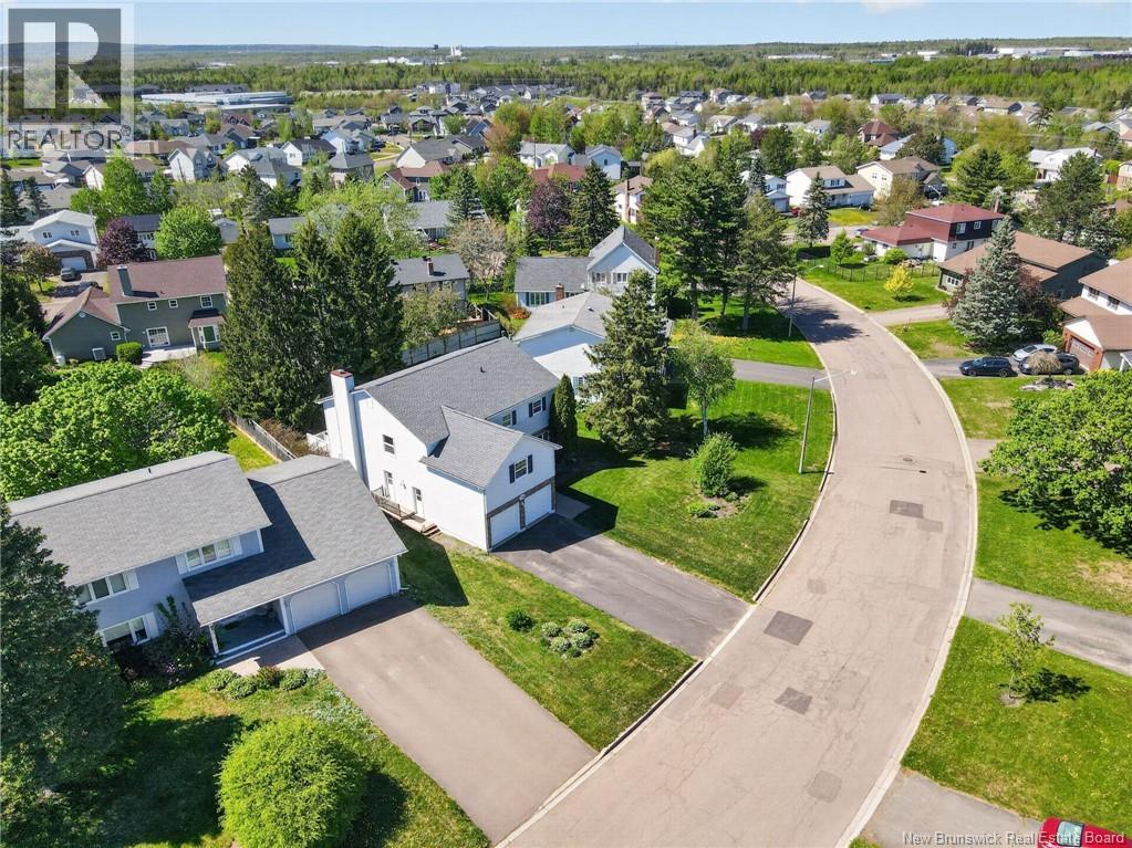 150 Tamarack Terrace - Image 3