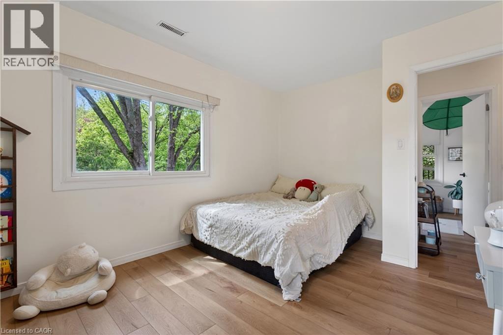 215 IONA Avenue - 29