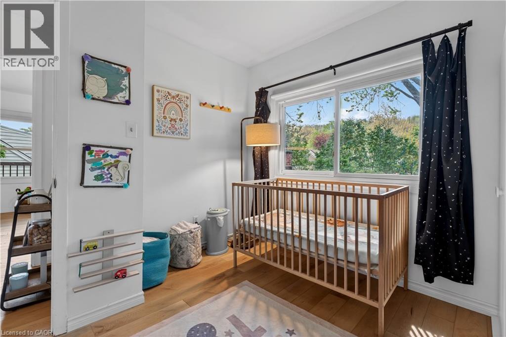 215 IONA Avenue - 31
