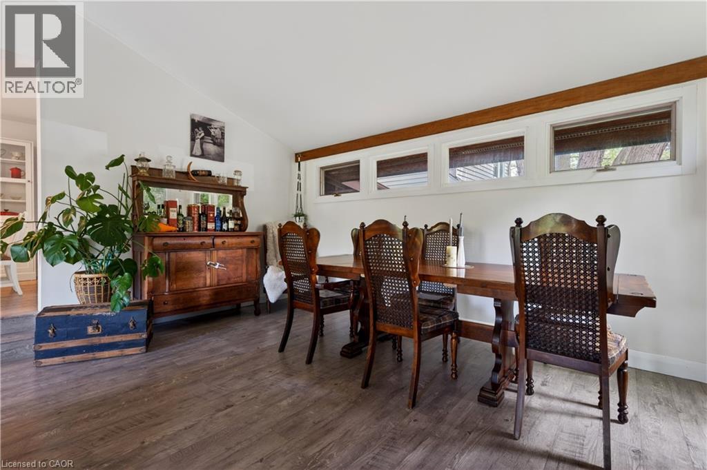 215 IONA Avenue - 24