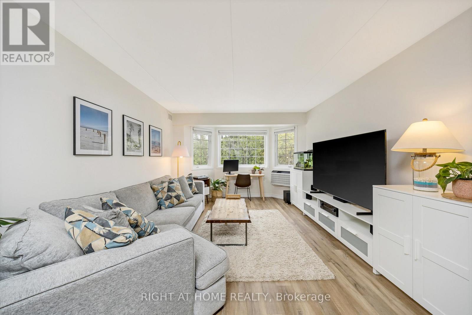 #203 264 ALMA STREET - 1