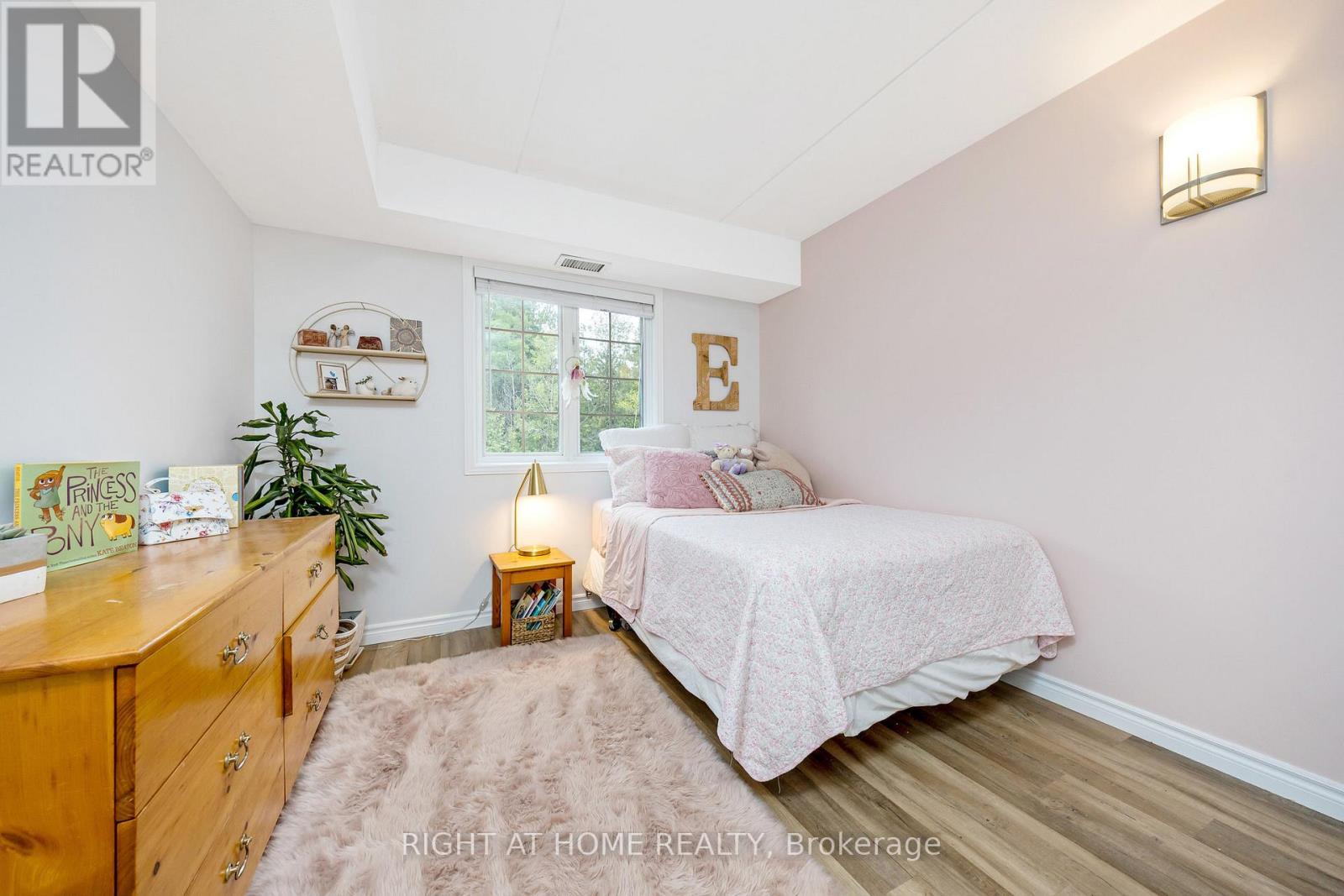 #203 264 ALMA STREET - 16