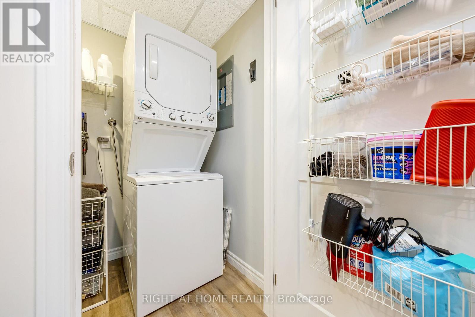#203 264 ALMA STREET - 17