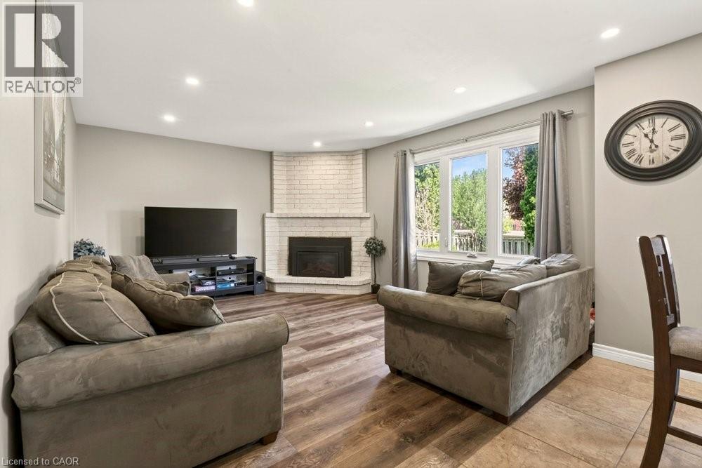 72 GURNETT Drive - 10