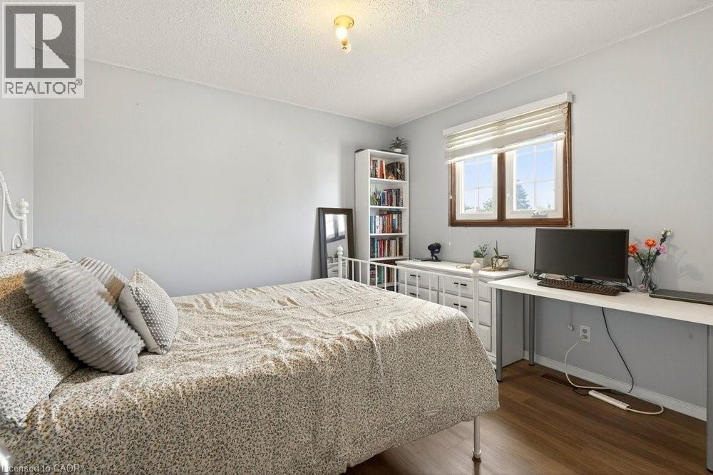 72 GURNETT Drive - 18