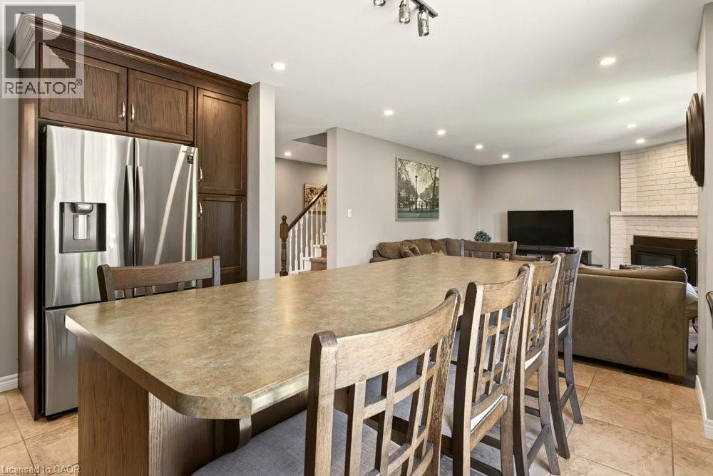 72 GURNETT Drive - 8