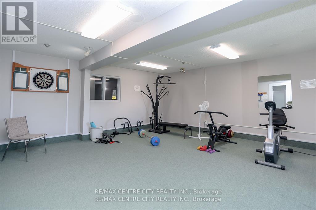 #109 440 WELLINGTON STREET - 30