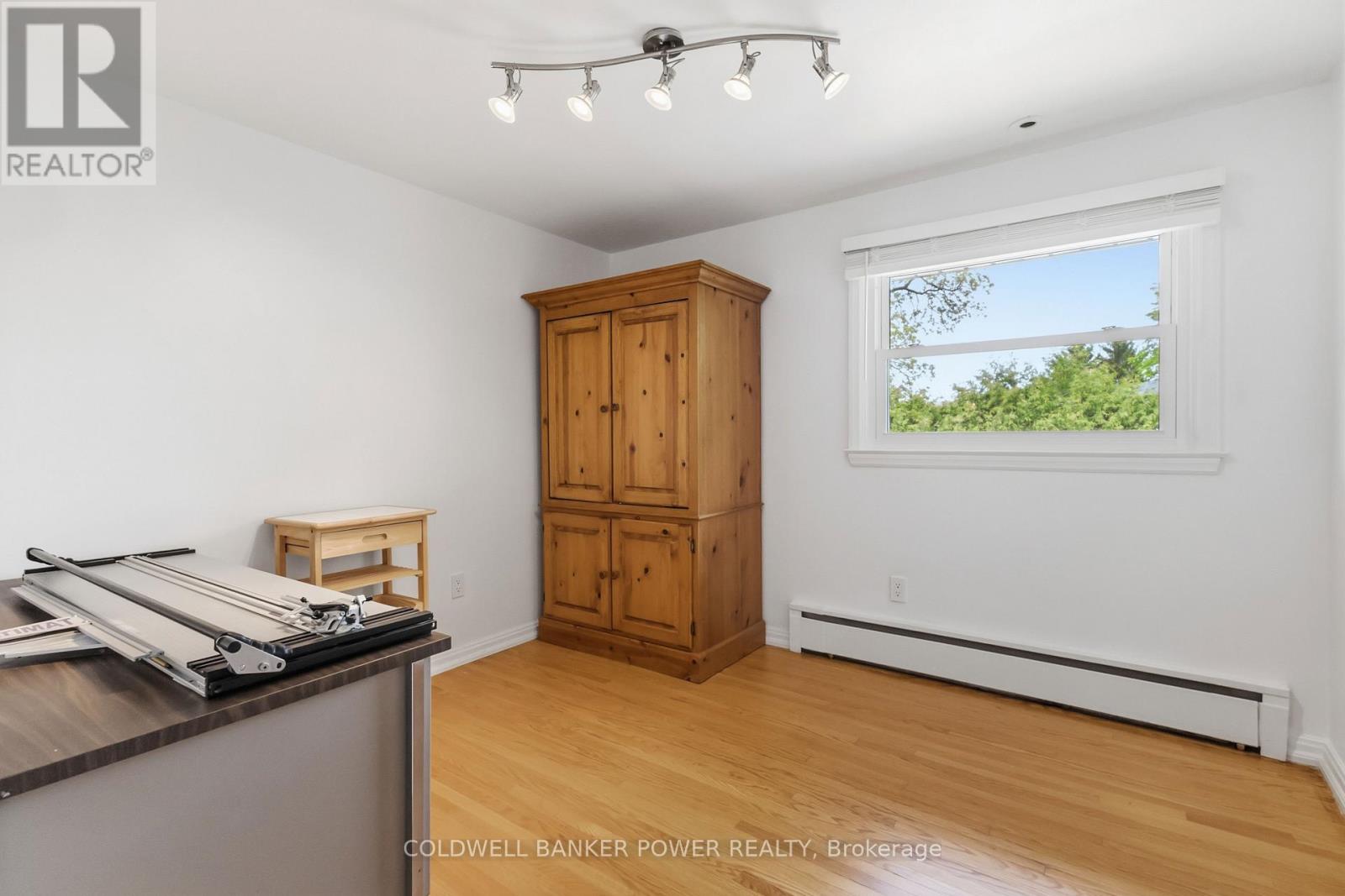 19 LINKSGATE ROAD - 26
