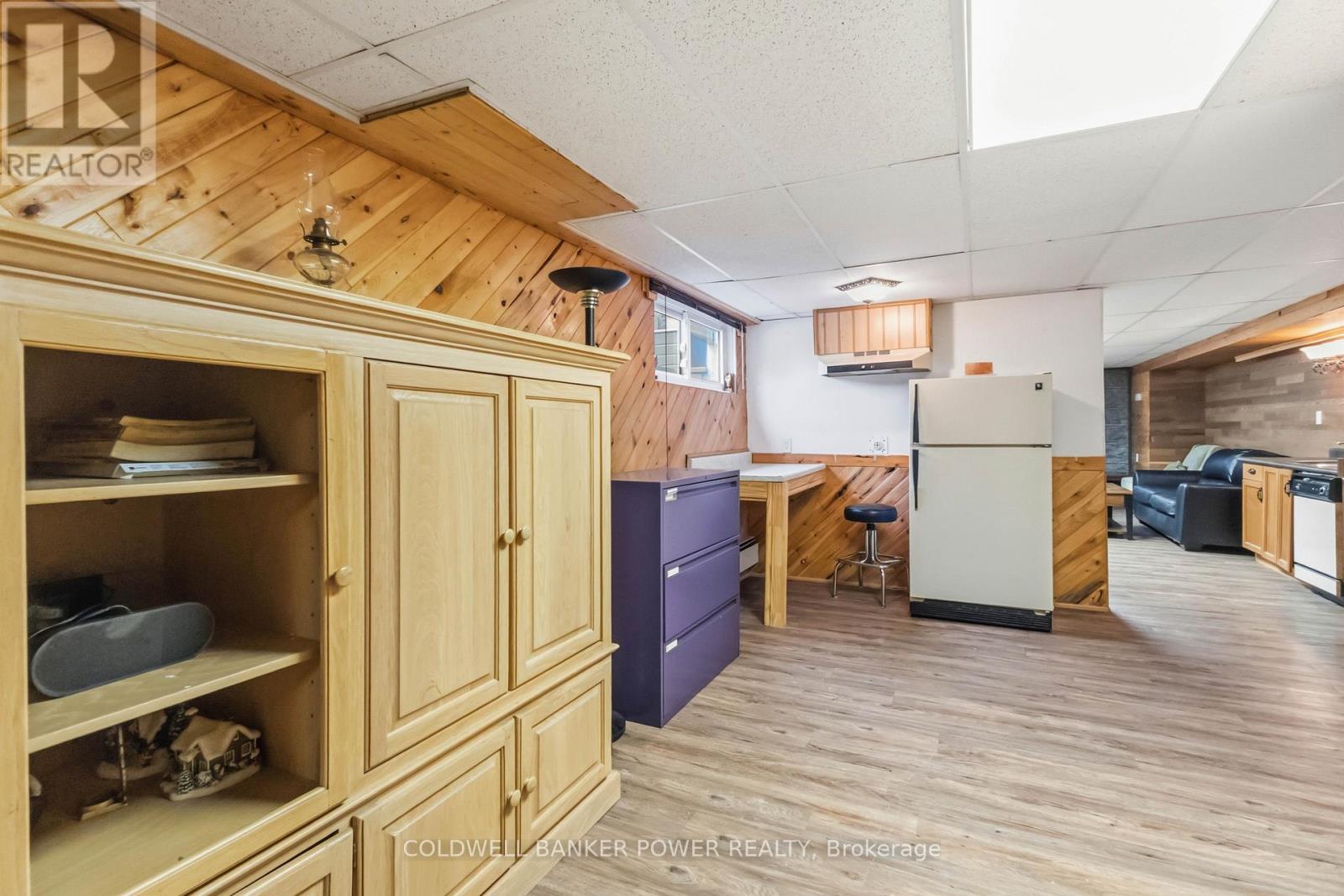 19 LINKSGATE ROAD - 33