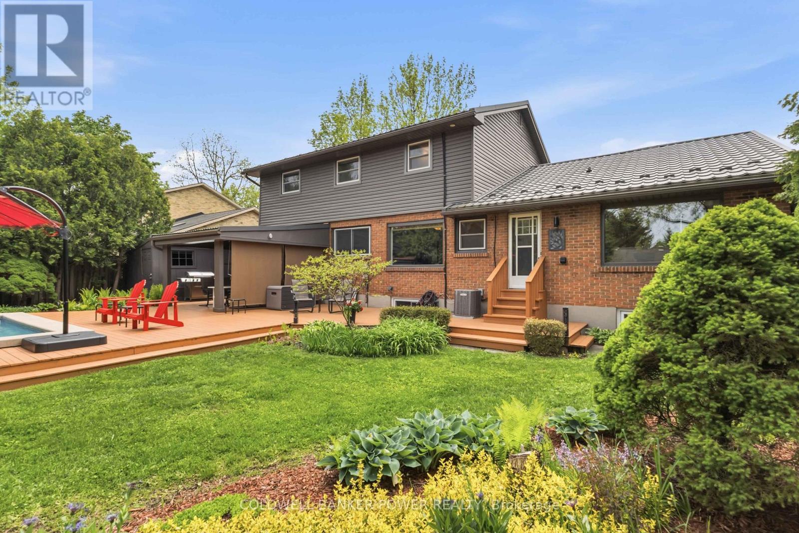 19 LINKSGATE ROAD - 42