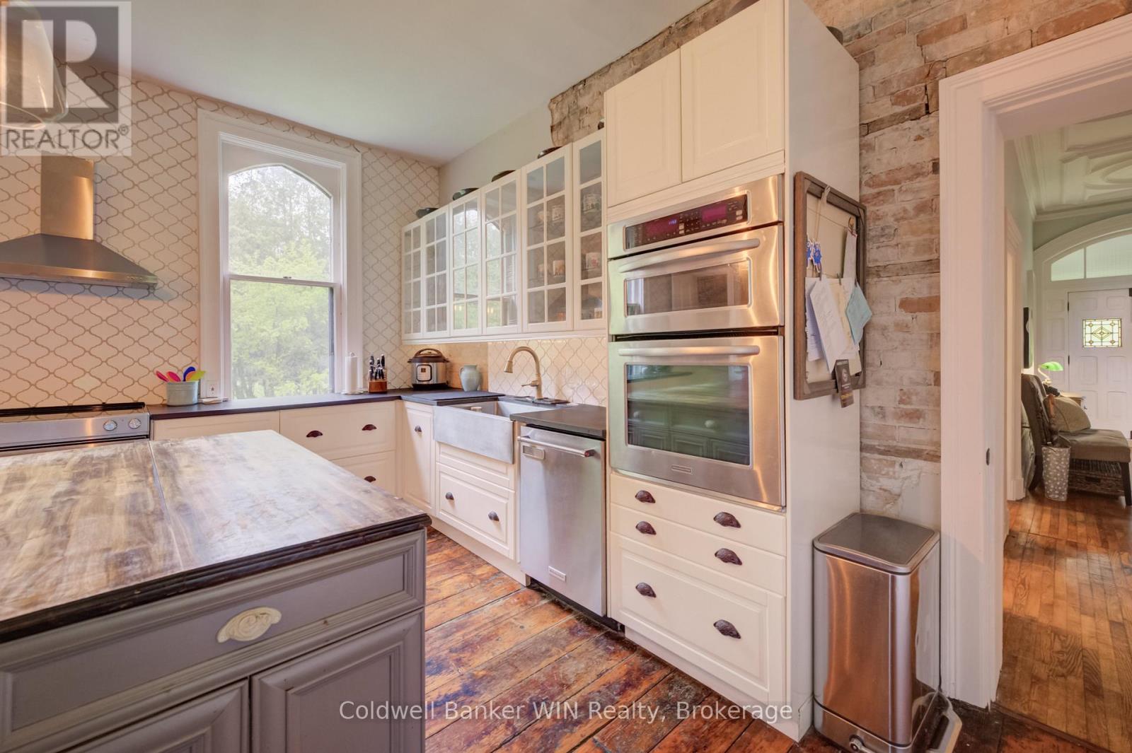 525 SILVER STREET - Image 11