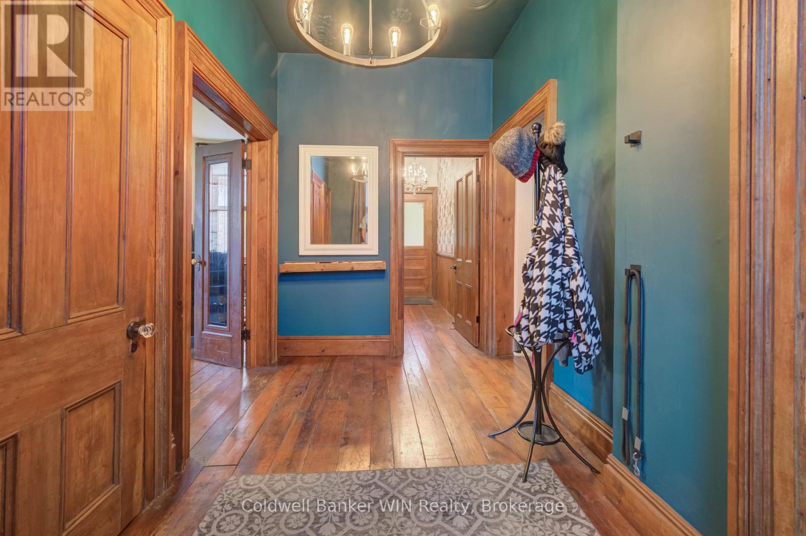 525 SILVER STREET - Image 4