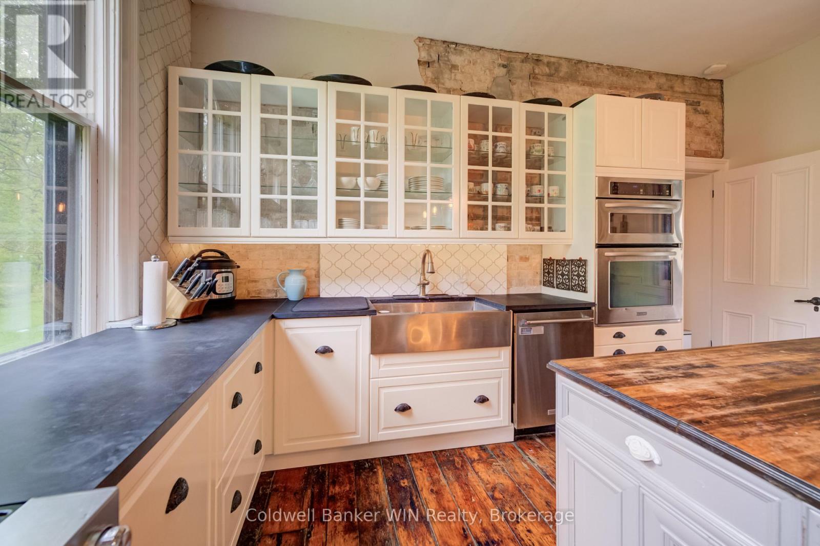 525 SILVER STREET - Image 7