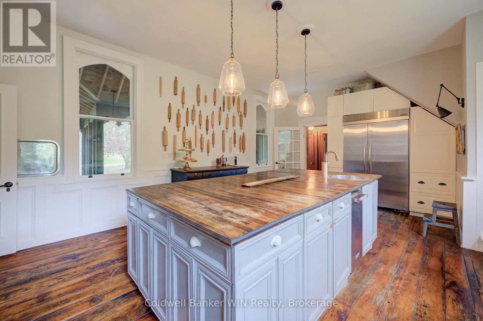 525 SILVER STREET - Image 8