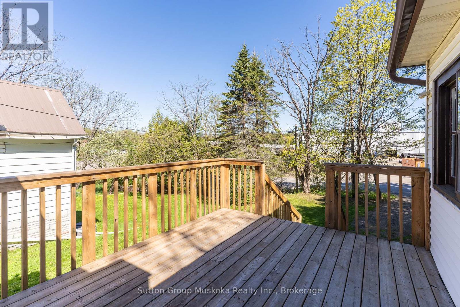 18 SUSAN STREET W - 4