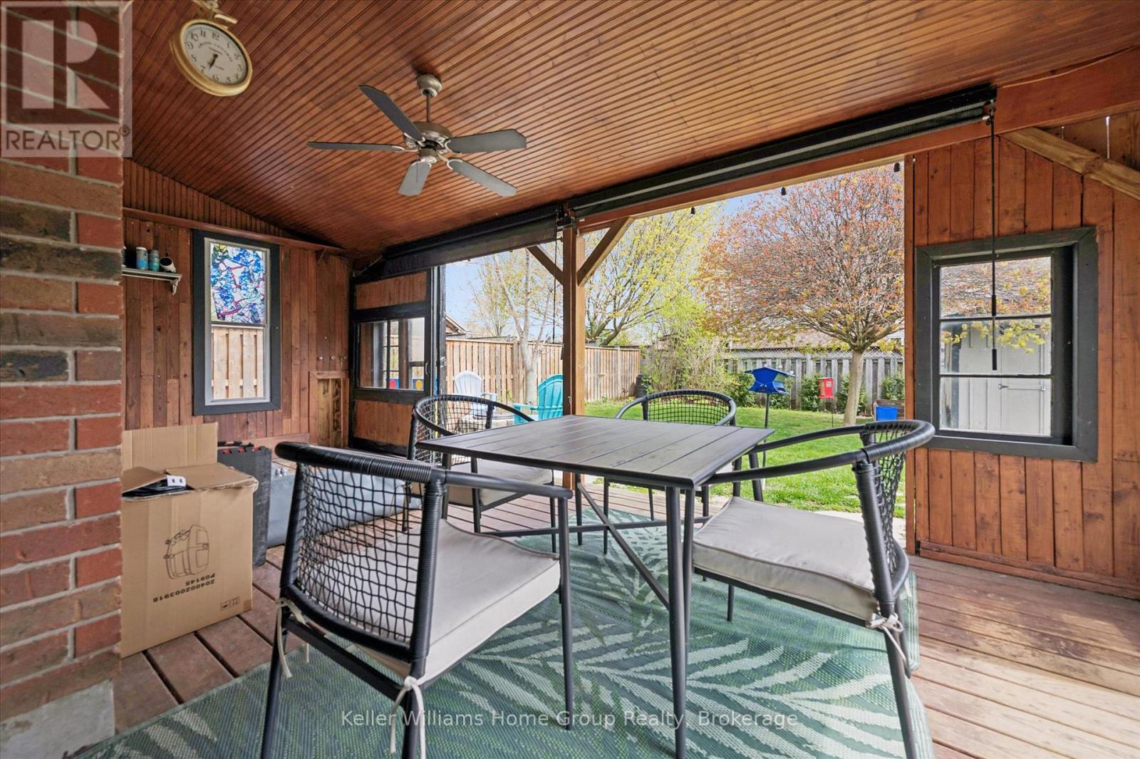 758 VICTORIA TERRACE - 35