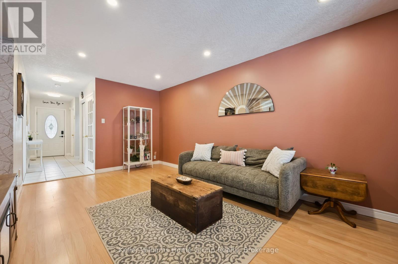 758 VICTORIA TERRACE - 7