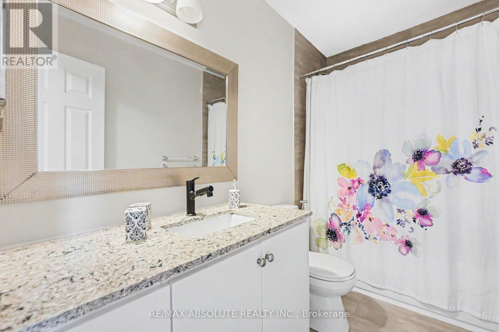 700 TWEEDSMUIR AVENUE - 12