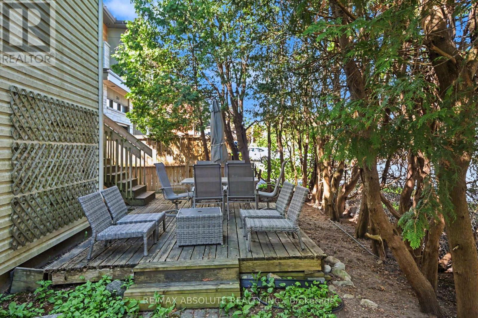 700 TWEEDSMUIR AVENUE - 20