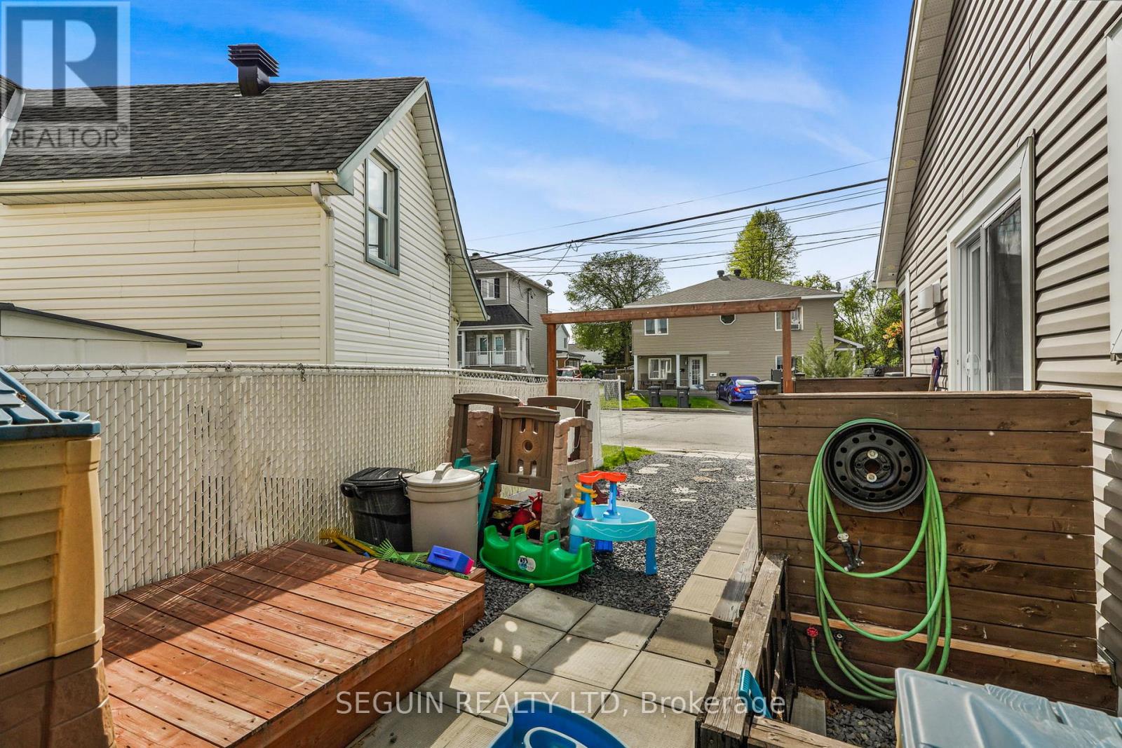281 HAMPDEN STREET - 22