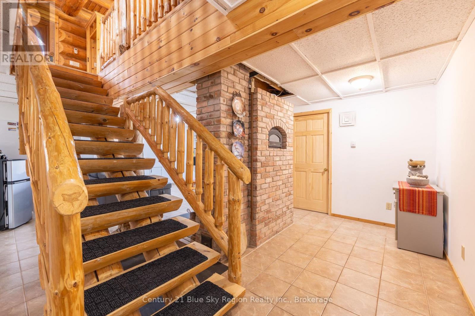 18 PARGETER DRIVE - 23