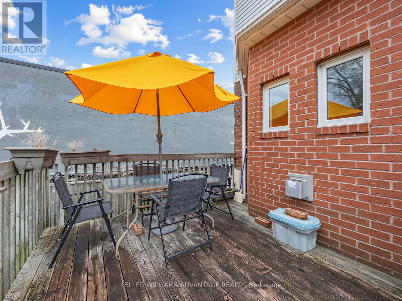 98 COALPORT DRIVE - 32