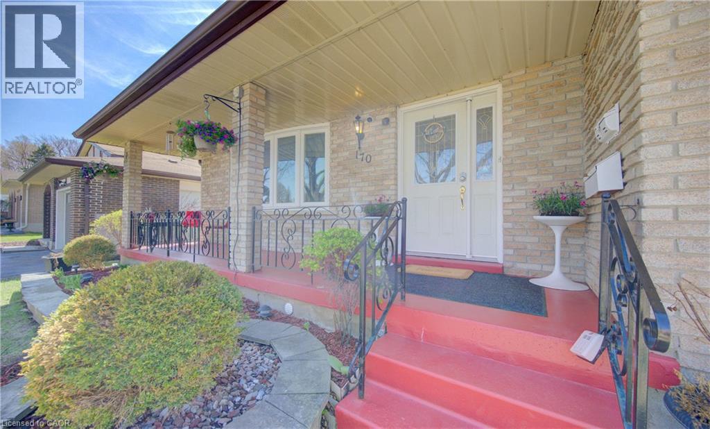 170 MARTINGLEN Crescent - 4