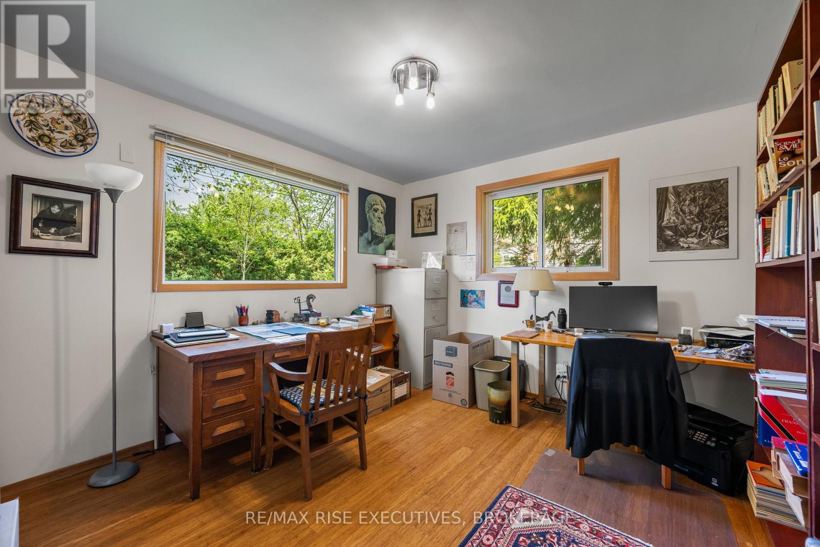 707 LAIDLAW CRESCENT - 13