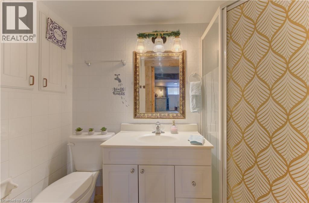 170 MARTINGLEN Crescent - 26