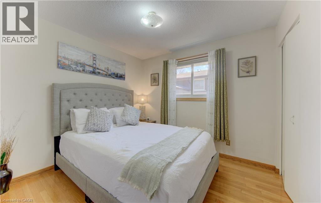 170 MARTINGLEN Crescent - 22