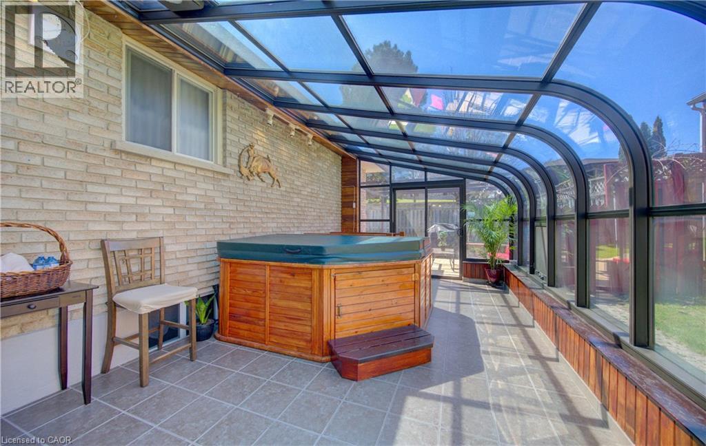 170 MARTINGLEN Crescent - 33