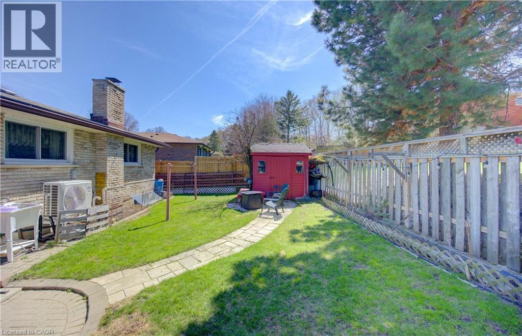 170 MARTINGLEN Crescent - 39