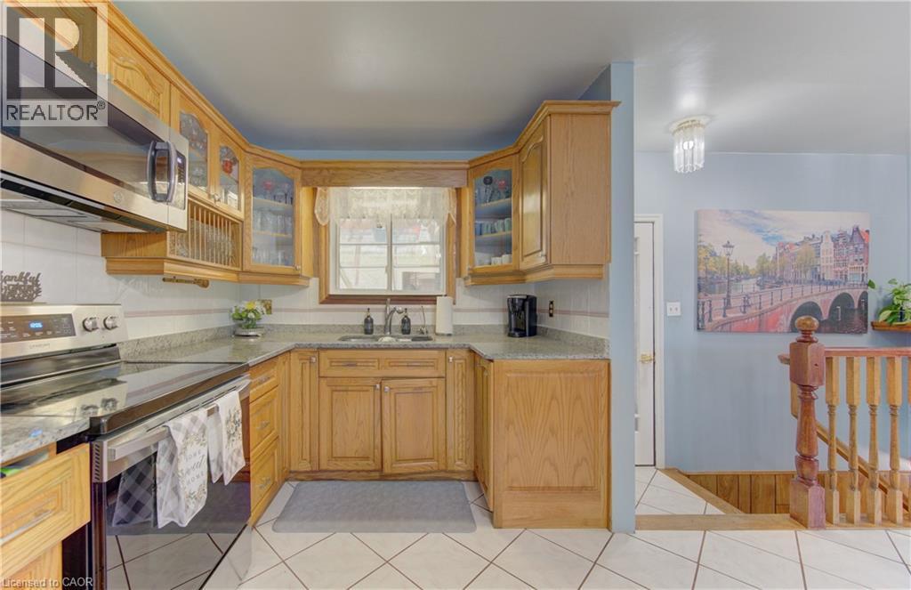170 MARTINGLEN Crescent - 14