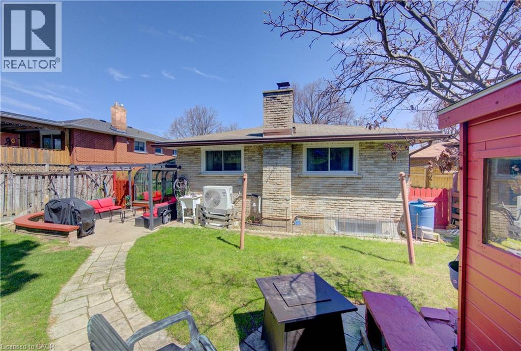 170 MARTINGLEN Crescent - 37