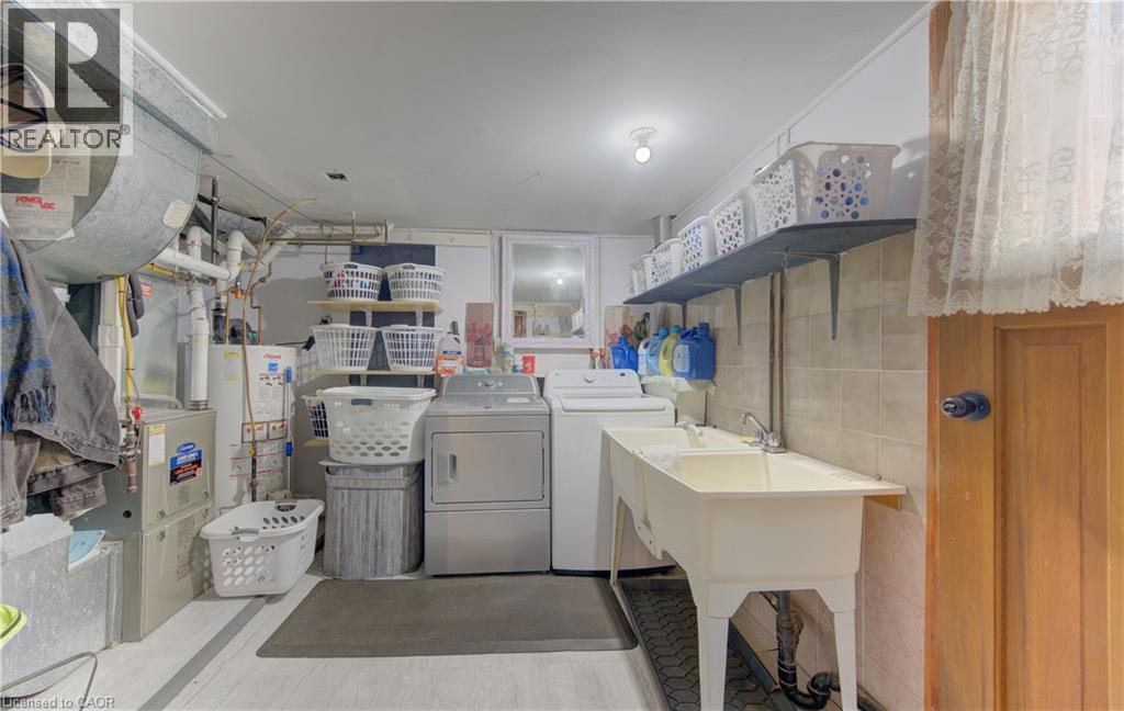 170 MARTINGLEN Crescent - 30