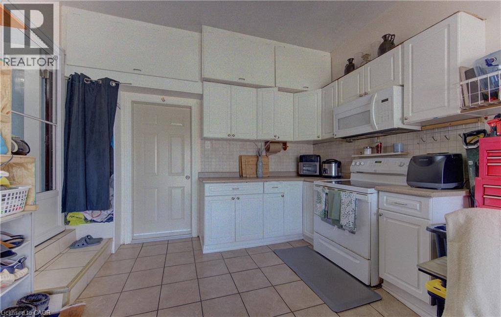 170 MARTINGLEN Crescent - 31