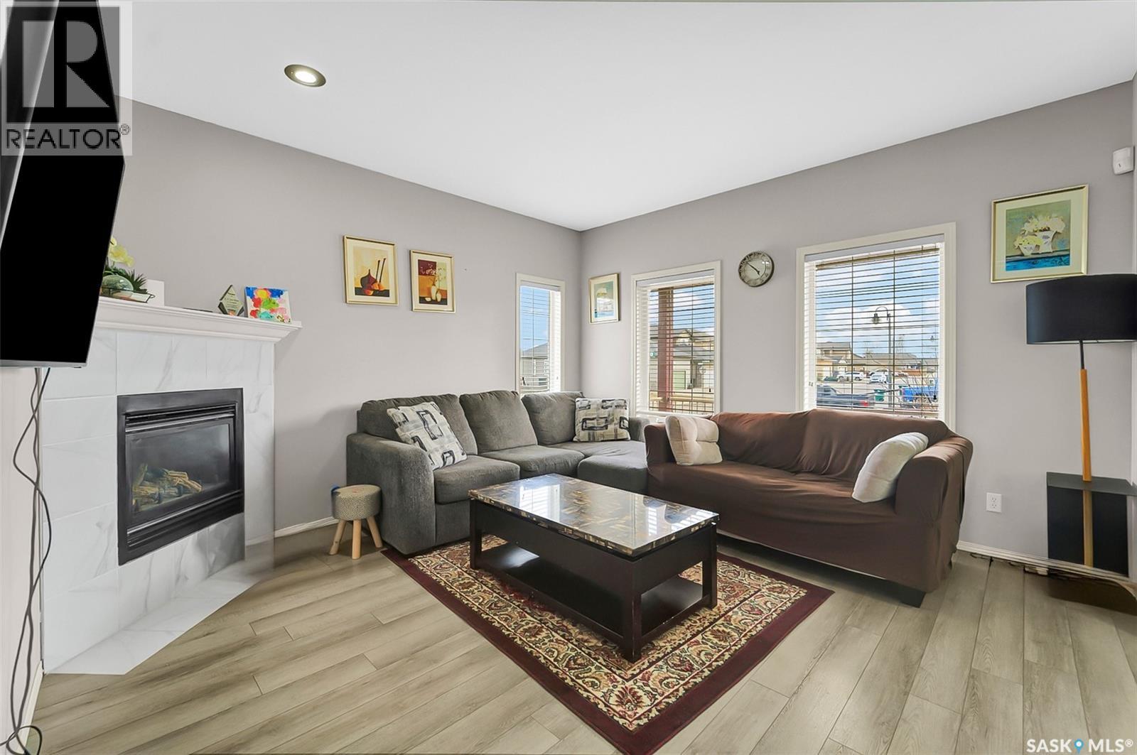 531 Gordon ROAD - 4