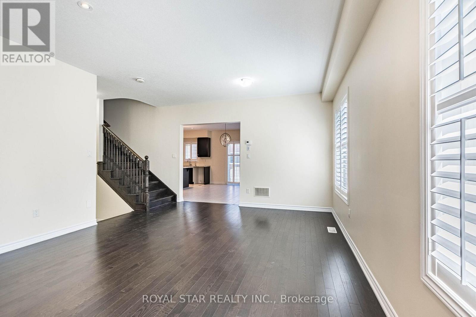 3 COHOE STREET - 9