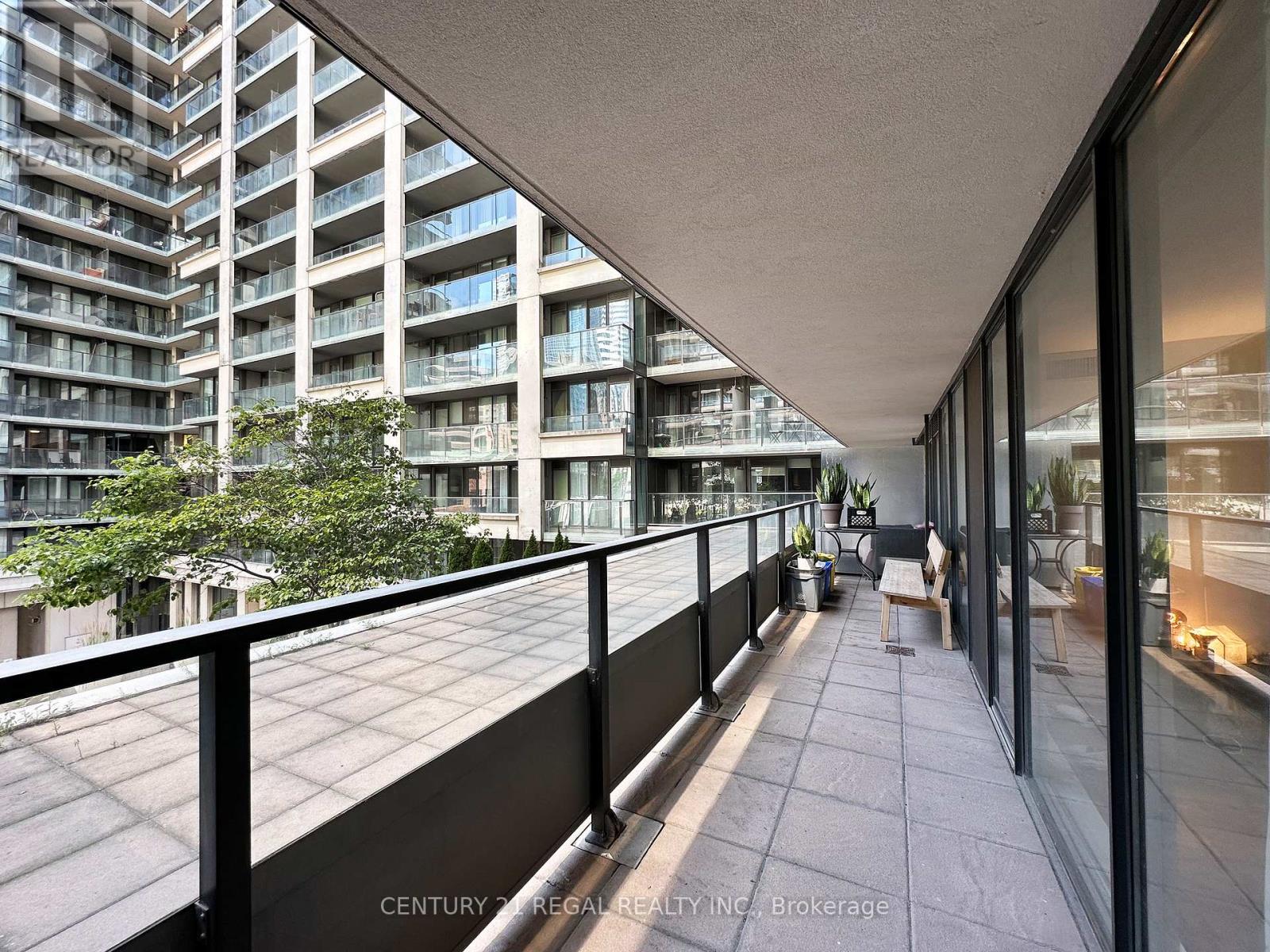 #533 111 ELIZABETH STREET - 4