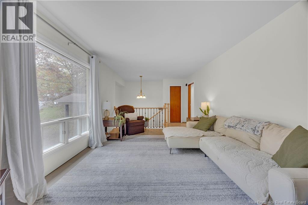 323 Gondola Point Road - 10