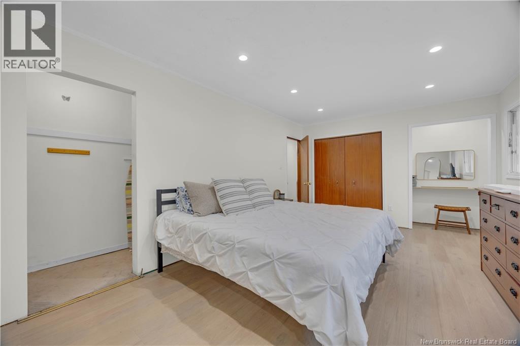323 Gondola Point Road - 22
