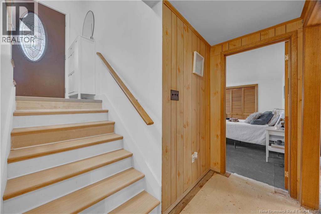 323 Gondola Point Road - 24