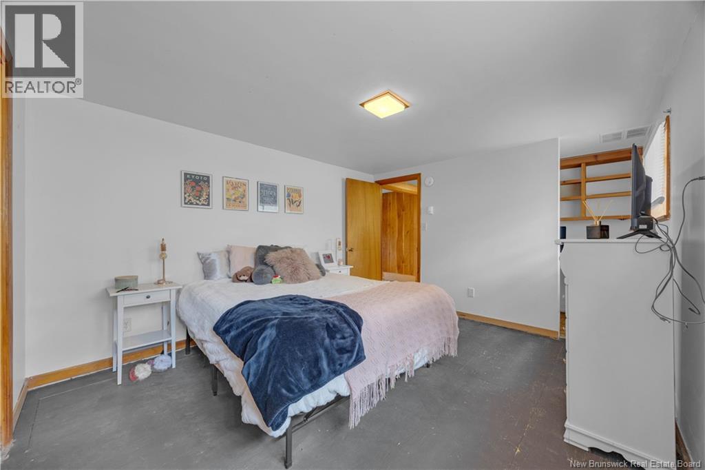 323 Gondola Point Road - 26