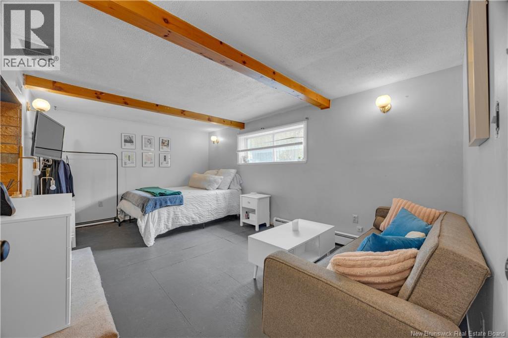 323 Gondola Point Road - 27