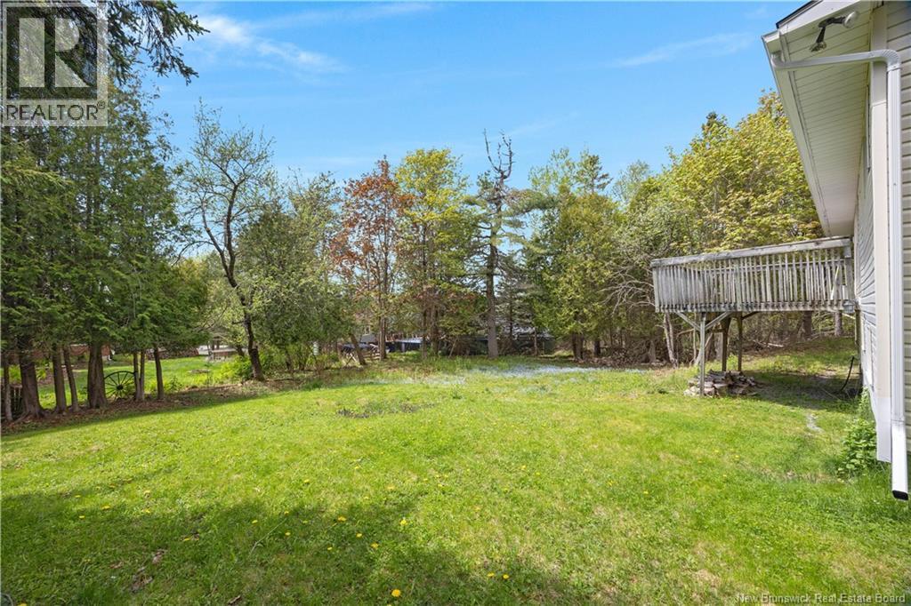 323 Gondola Point Road - 35
