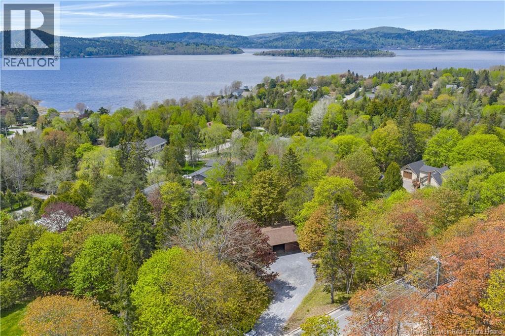 323 Gondola Point Road - 39